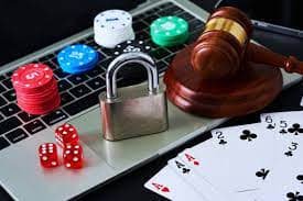 ড্রাগন প্রতীকের পাশে পরিষ্কার গাইড কার্ড
